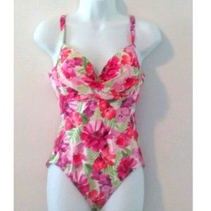 🎈SALE🎈LANDS' END NWOT SWIM SUIT